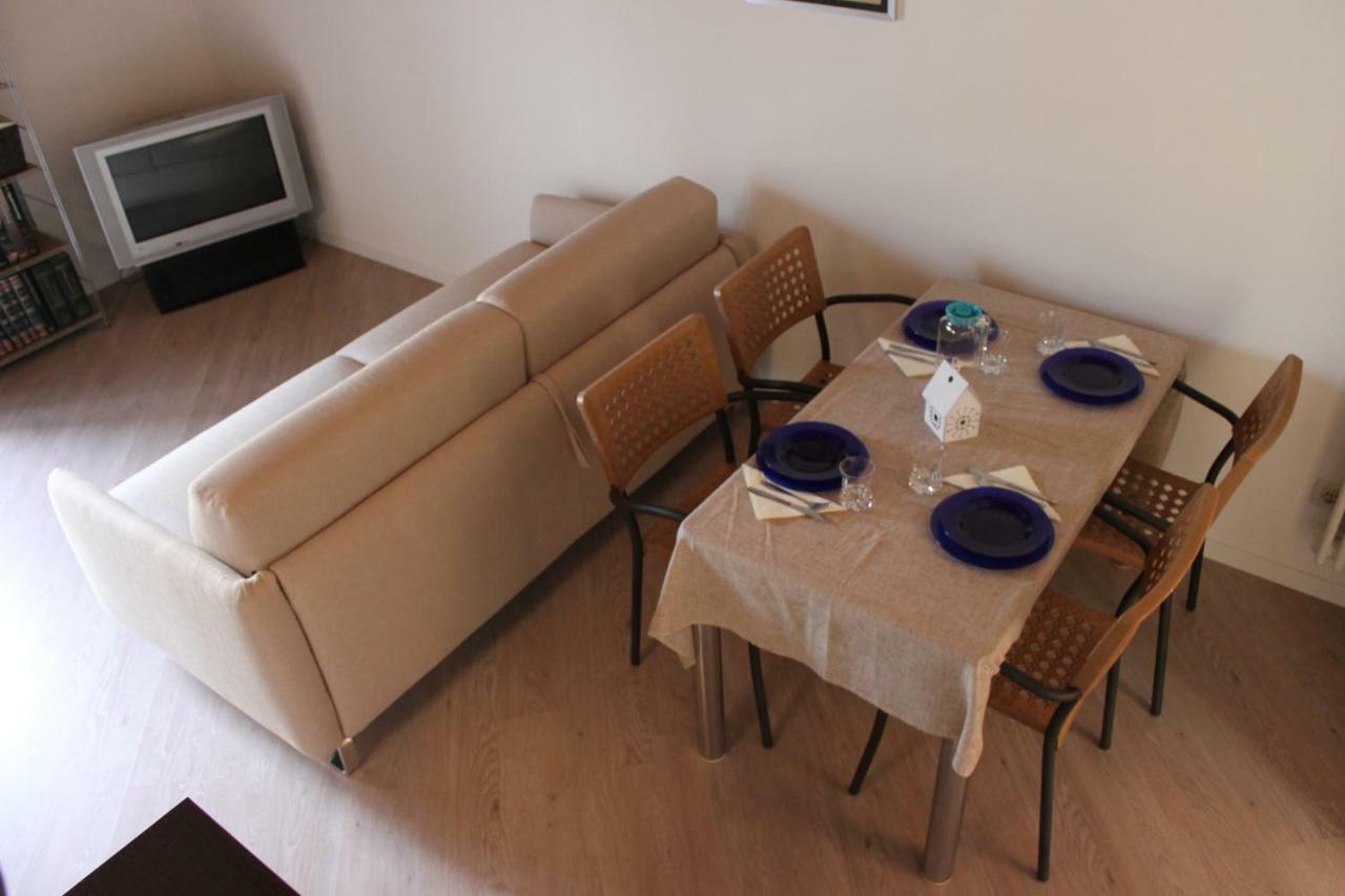 Apartamento Mansarda Di Alex E Nataly Calceranica al Lago Exterior foto