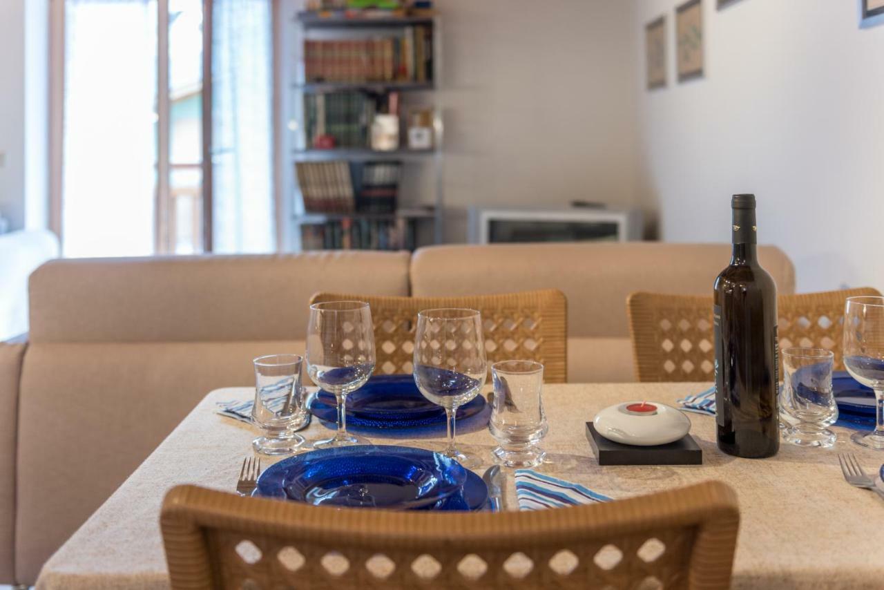 Apartamento Mansarda Di Alex E Nataly Calceranica al Lago Exterior foto