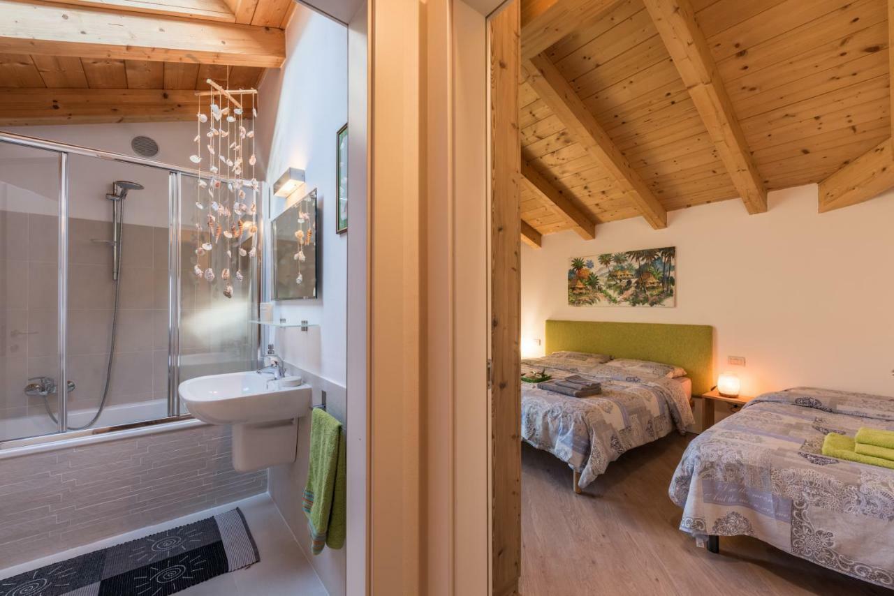 Apartamento Mansarda Di Alex E Nataly Calceranica al Lago Exterior foto