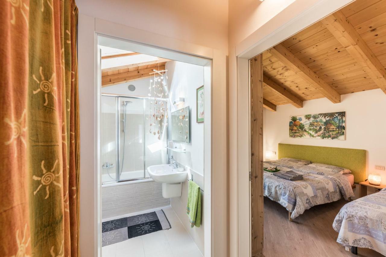 Apartamento Mansarda Di Alex E Nataly Calceranica al Lago Exterior foto