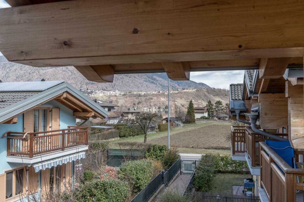 Apartamento Mansarda Di Alex E Nataly Calceranica al Lago Exterior foto